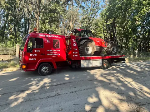 Road Assistance превозва: машини и техника, 4/23