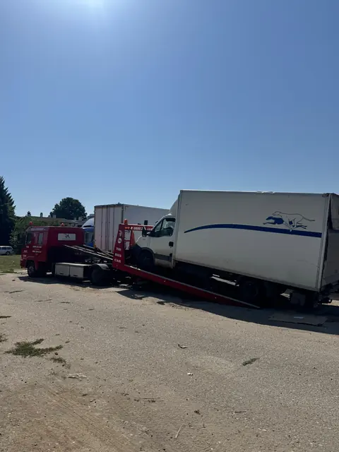 Road Assistance превозва: камиони, 19/20