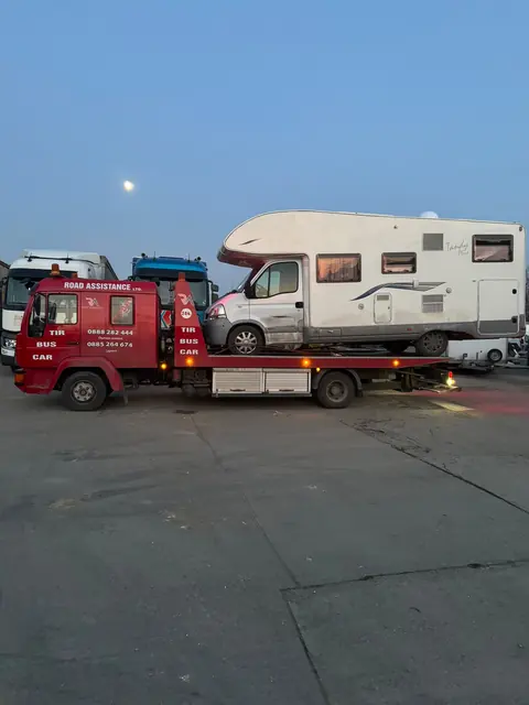 Road Assistance превозва: бусове и кемпери, 10/13